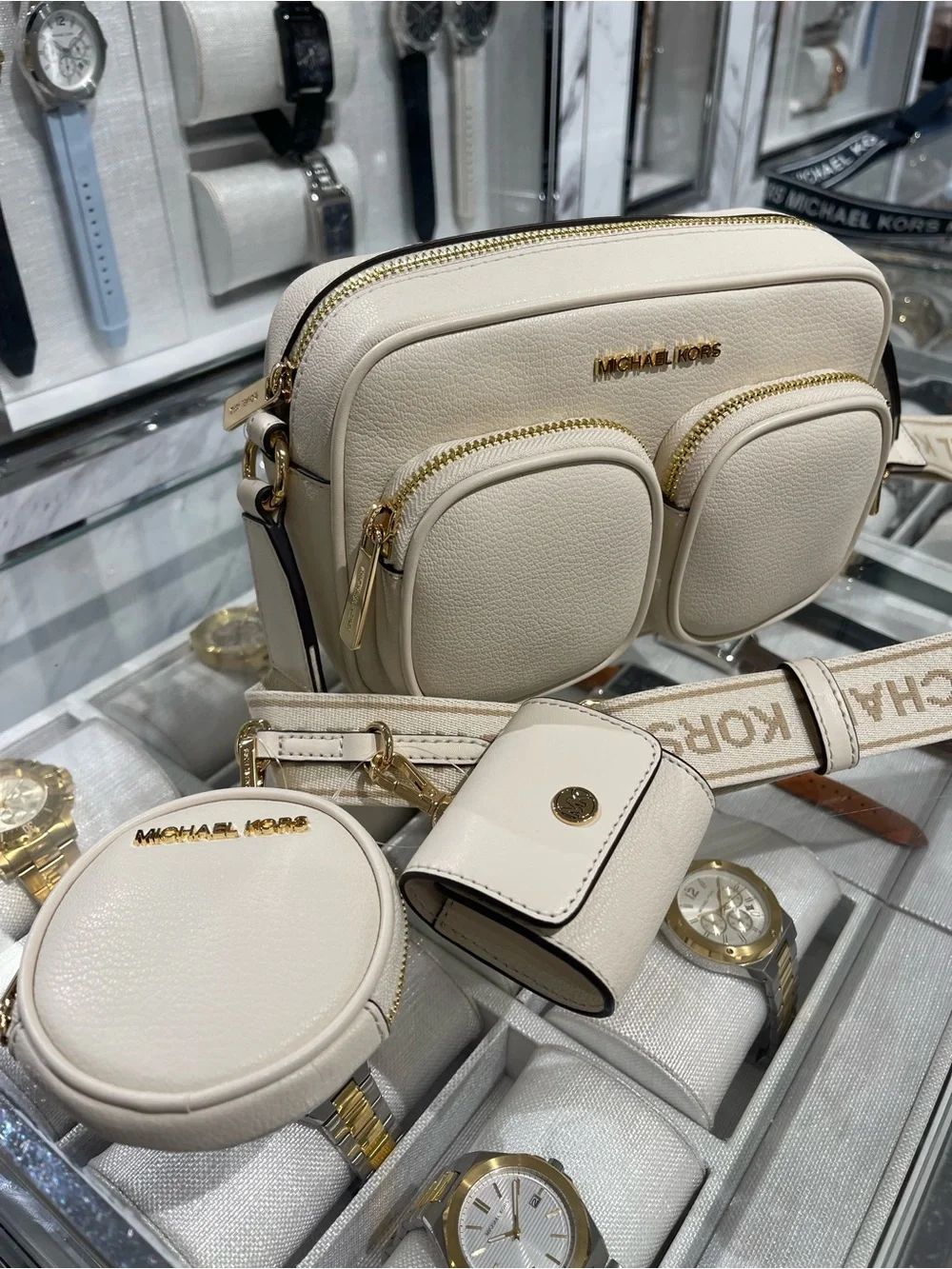 Michael Kors JST Md Pocket Leather Messenger XBody With Attachments Crossbody